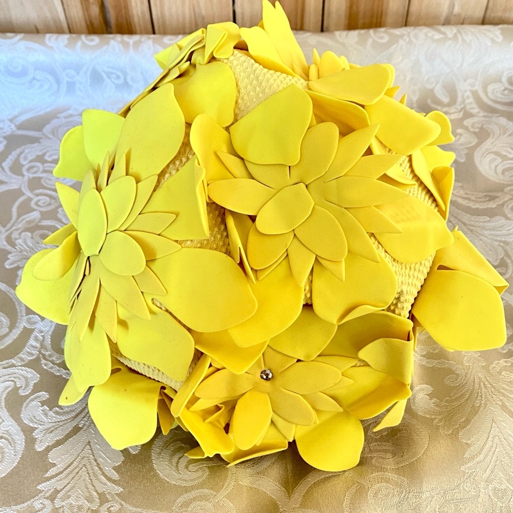 VINTAGE NOS 1960s latex yellow Swim Cap with flowers | daisies and rhinestones